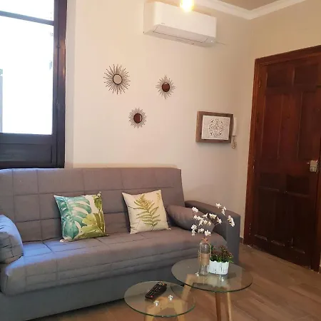 Apartment Alhambra 3000 *