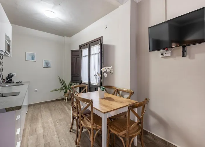 Alhambra 3000 Apartament