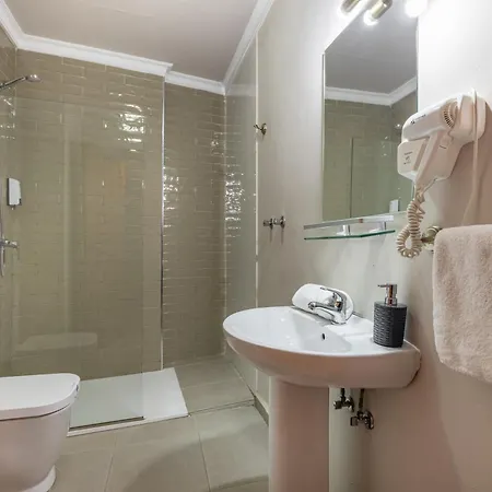 Apartamento Alhambra 3000